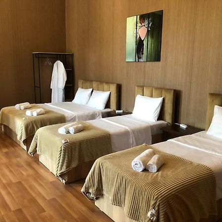Bookinist Apartment 库塔伊西 外观 照片