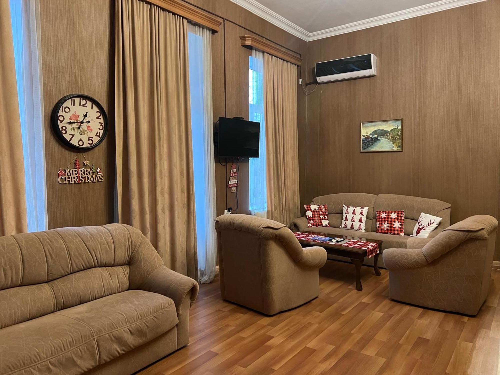 Bookinist Apartment 库塔伊西 外观 照片